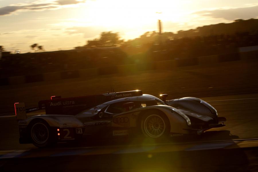  Audi R18 TDI Ultra Le Mans 24hr 2011 года  (фото 31 из 108)